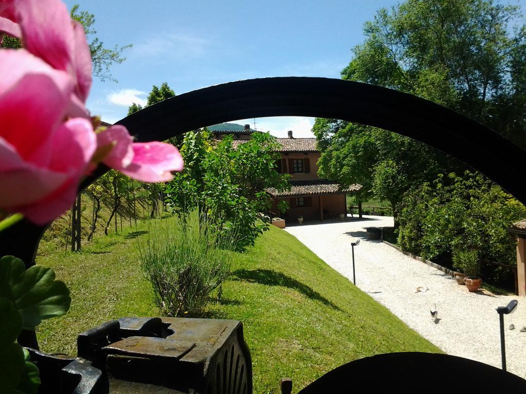 Agriturismo Gioie Di Campagna Fabriano Buitenkant foto